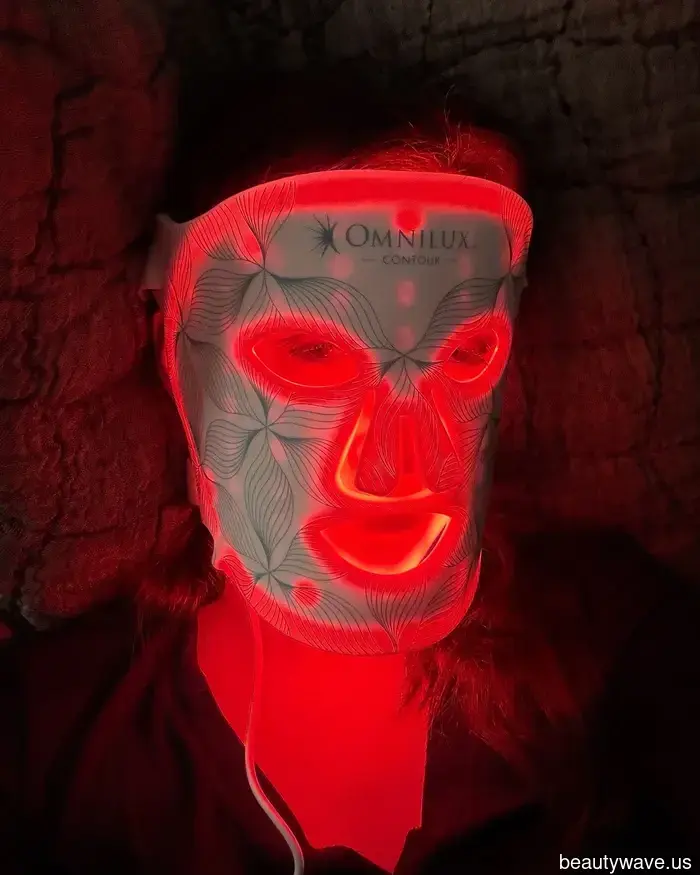 Ho indossato questa maschera LED approvata da Bella Hadid per 14 giorni—i miei veri pensieri, non filtrati