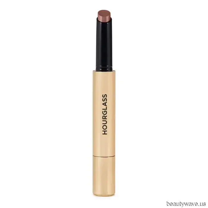 Hailey Bieber has inspired me to start wearing brown lipstick once more—here are the shades I would genuinely recommend.