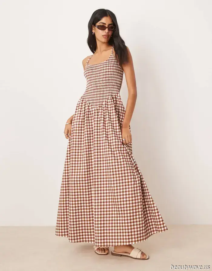 Sigo viendo este vestido de verano elegante en mujeres con estilo, y sorprendentemente es asequible