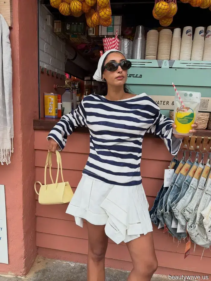 Everyone in NYC is currently sporting this once-outdated skirt trend paired with simple summer outfits.