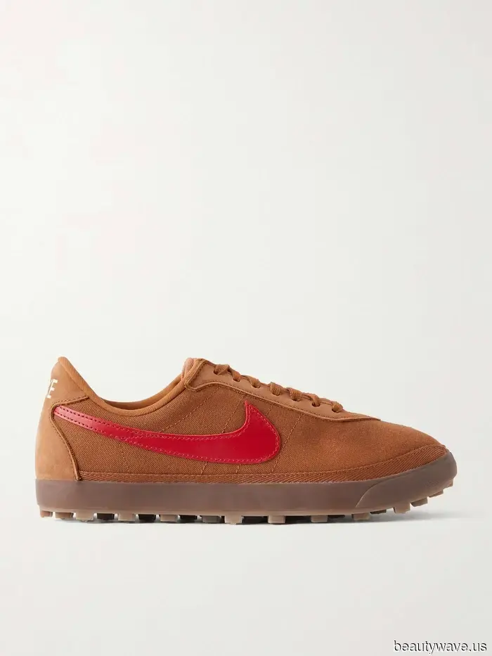 French Women Have a Hidden Affection for Trainers—5 Summer Trends They're Now Consistently Embracing