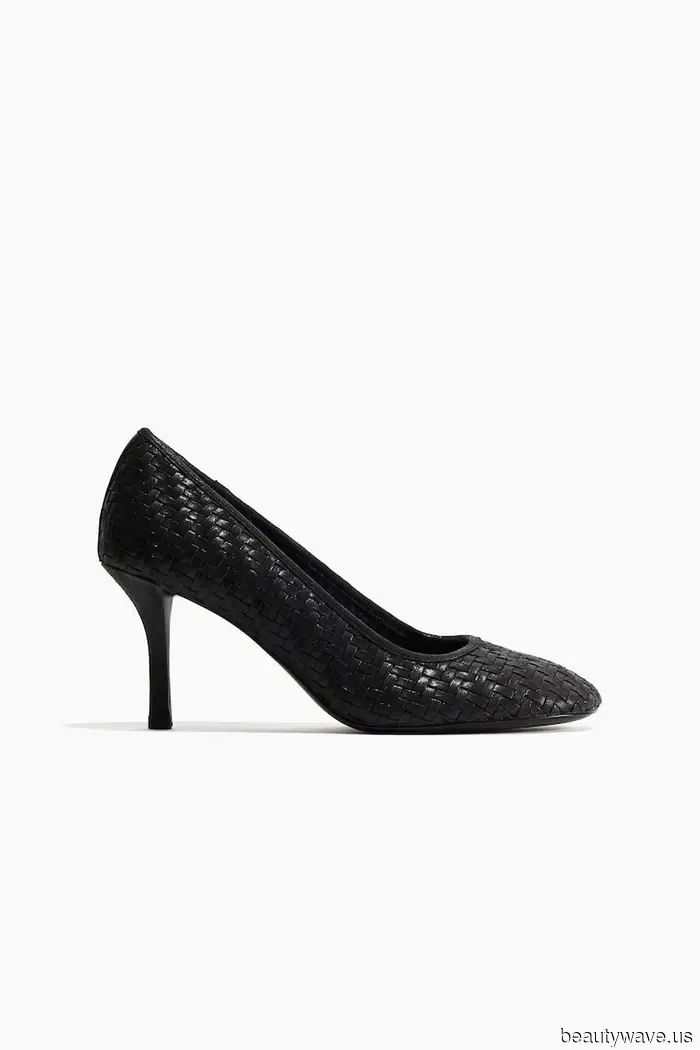 Every style icon over 50 has been consistently showcasing these 5 elegant autumn trends for 2025.