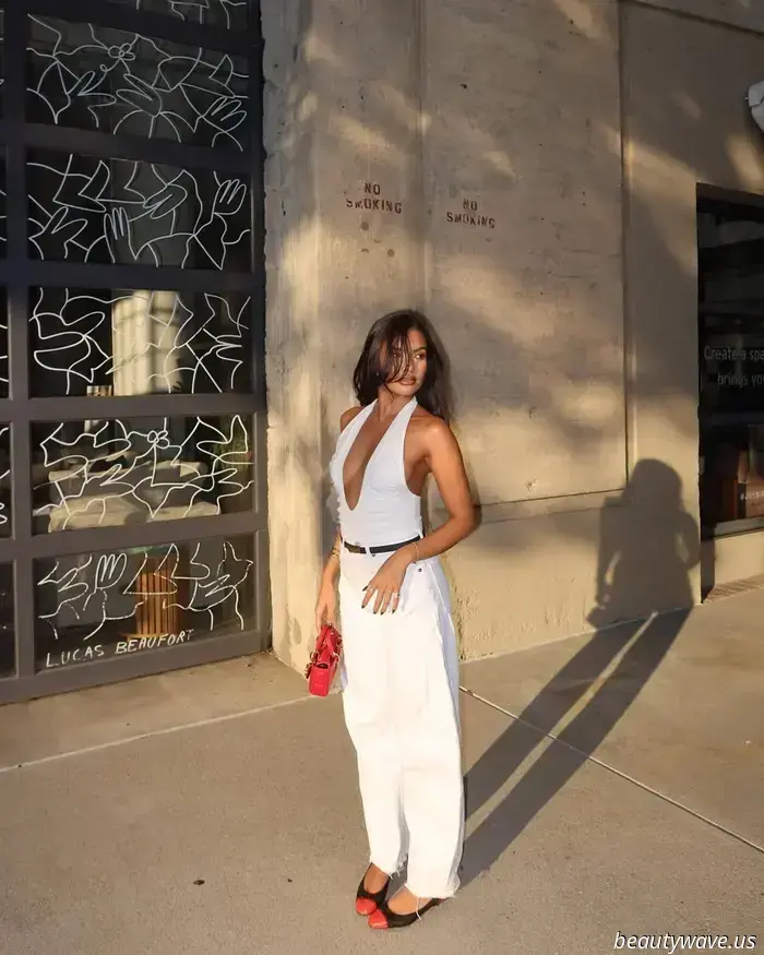 Is it just me, or are all the trendy girls now combining ballet flats with this anti-denim pant trend?