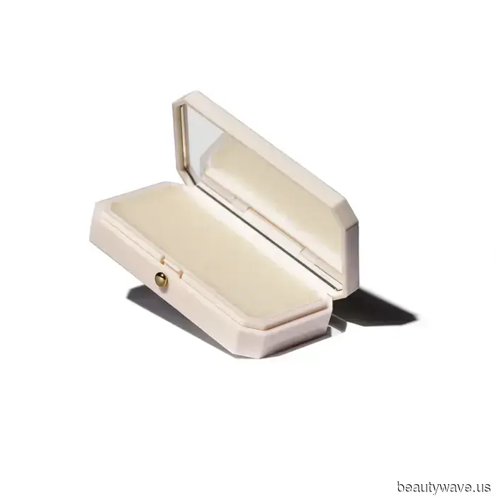 I'm a Makeup Artist on I'm a Celeb with No Time but a Perfect Score Bedside Beauty Routine—Here Are All the Details.