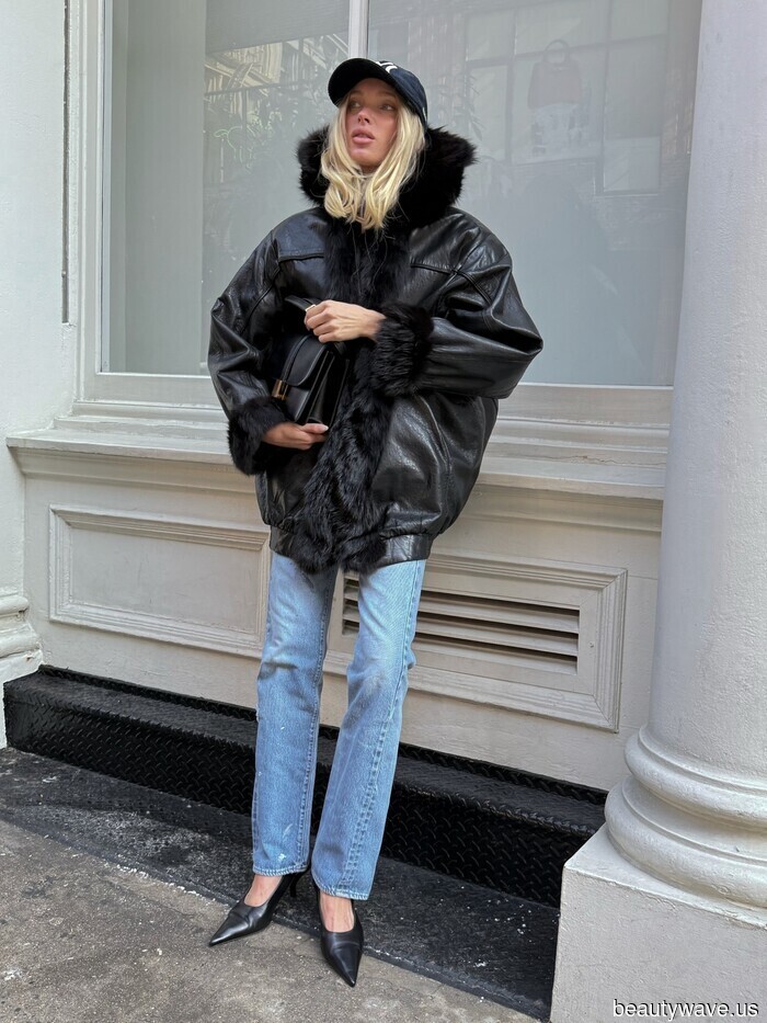 This is the denim color trend that everyone is pairing with high heels (and no, it’s not black).