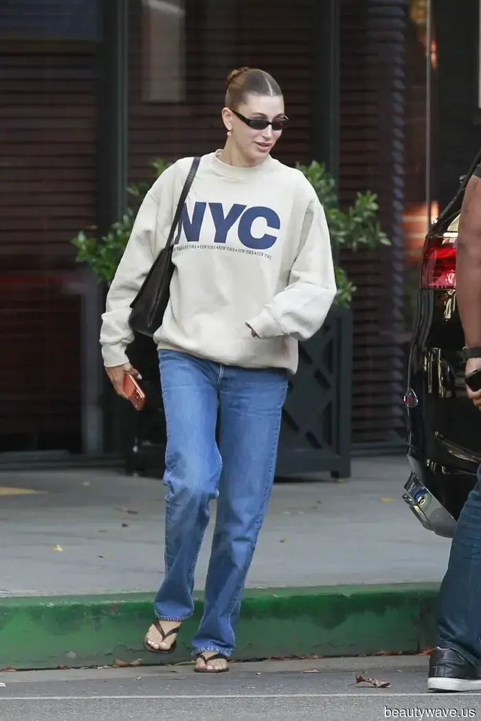 Not Jelly Shoes—Out of Nowhere, Everyone With a Taste for Luxury Is Sporting This Specific Pair of Chic Flip-Flops.