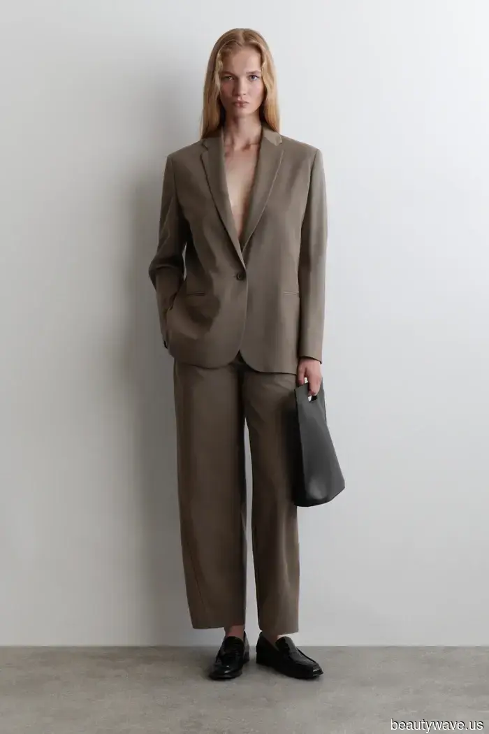 Solo invierto en básicos de lana lujosa para el invierno&mdash;las piezas en oferta de COS cumplen con todos los requisitos.