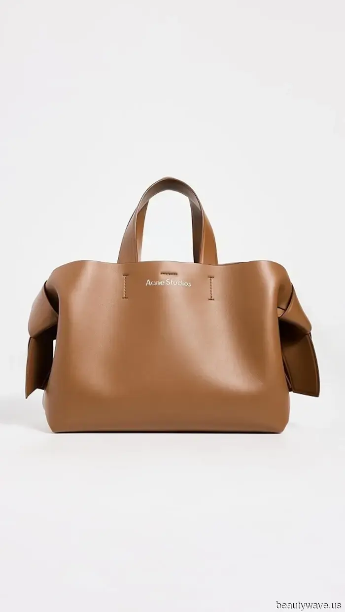 You’re definitely a fashionista if you opt for this classic bag color rather than black.