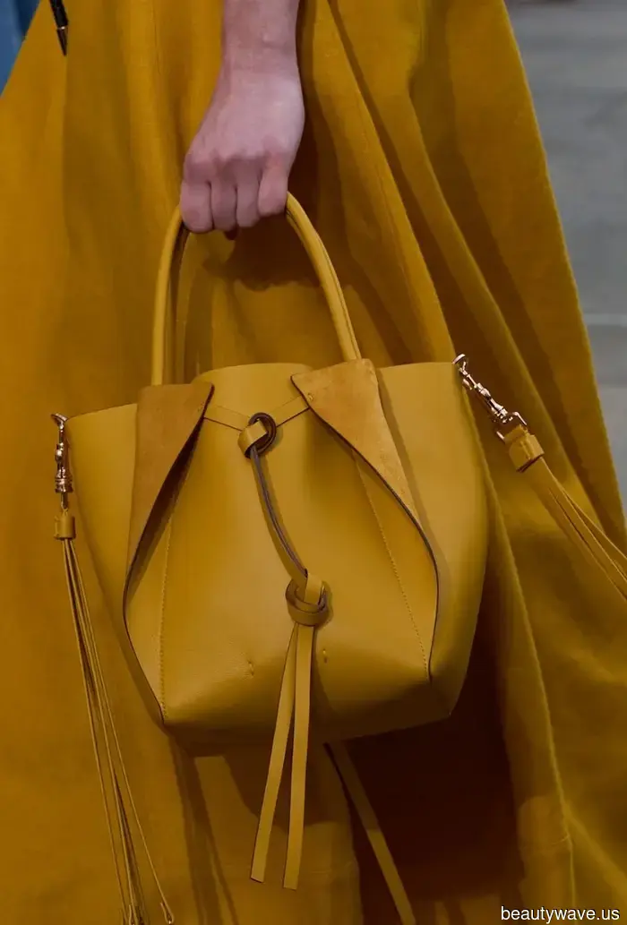 La mia amica mi ha chiesto quali tendenze di colore delle borse domineranno nel 2026&mdash;le ho inviato questi 7.