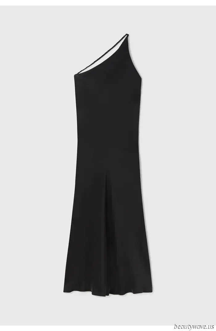'90s Minimalism Defines My Summer Style—Here’s My Capsule Closet.