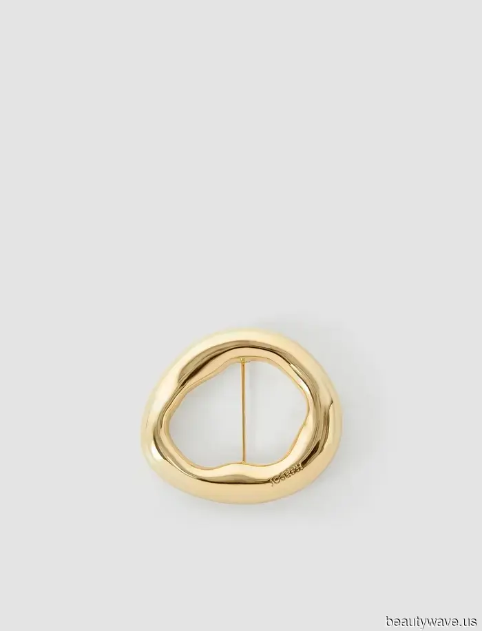 Lo siento, Aretes Declarativos&mdash;Este Es el Accesorio Que Hace Que los Conjuntos de Fiesta Se Vean Más Elegantes