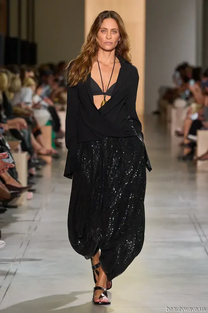 Pendant Necklaces, Desert Tones, and Pajama Ensembles—Michael Kors Introduces Natural Sophistication for Spring 2026