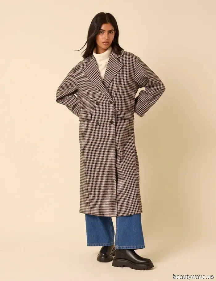 Nessuna ombra ai miei cappotti neri, ma questo nuovo stile eleva istantaneamente ogni outfit.