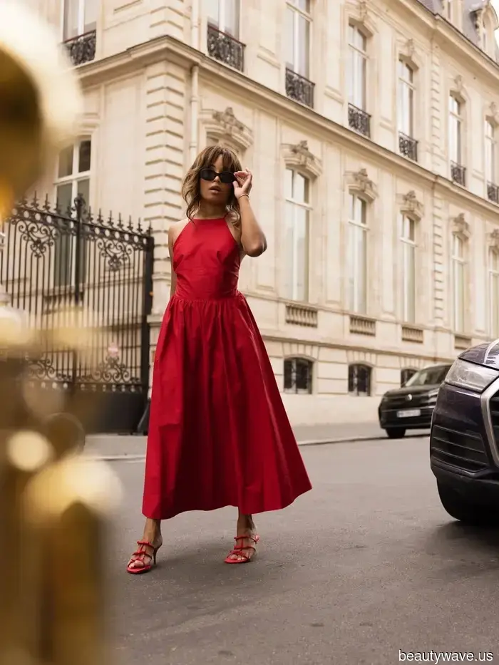 As a Fashion Editor residing in Paris, here are 7 stylish color trends for 2026 that I've noticed throughout the city.