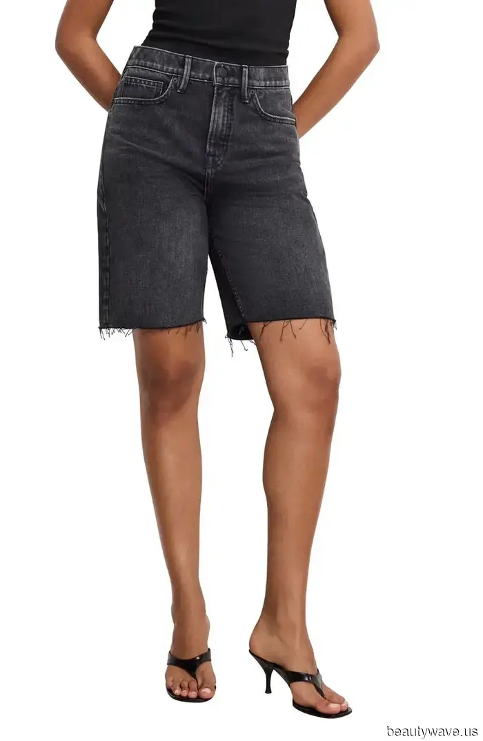 No one sports a white T-shirt quite like a fashion enthusiast—6 exceptionally stylish outfits to replicate now.