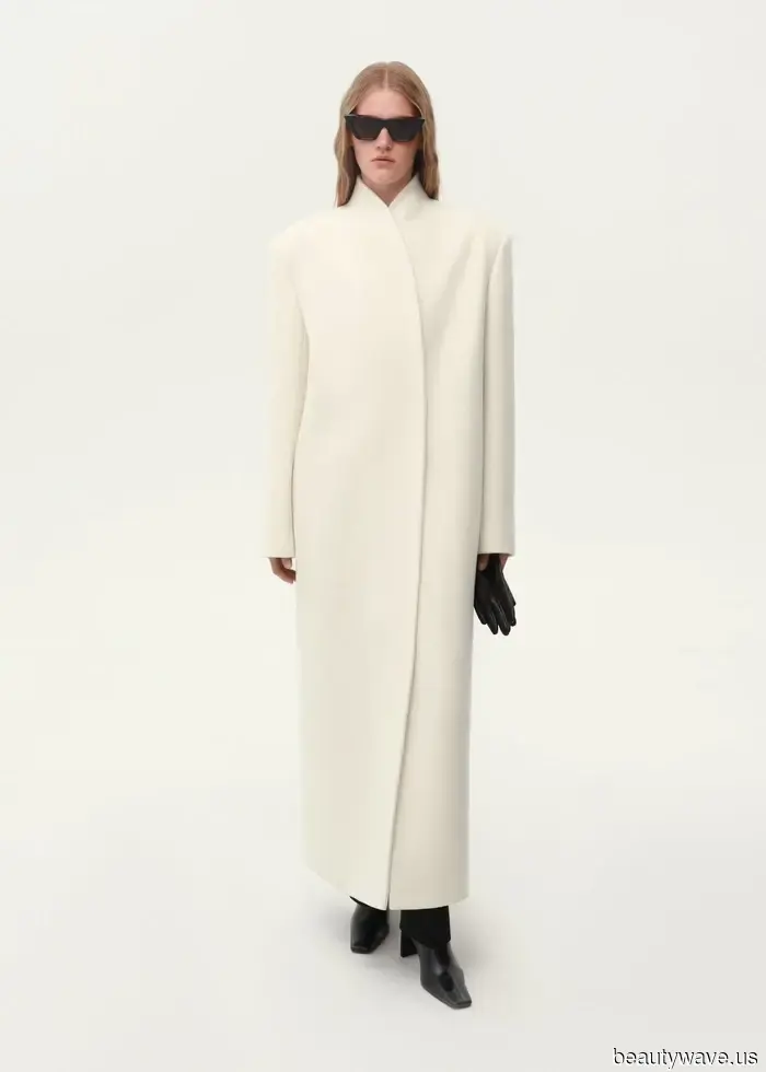 No Disrespect to Jeans, But This Winter, It Girls Are Choosing This Pant Trend That Appears Much More Luxurious.