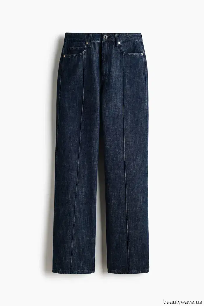 Da Parigi a Londra, ecco come le donne europee chic indossano una blusa e jeans quest'estate