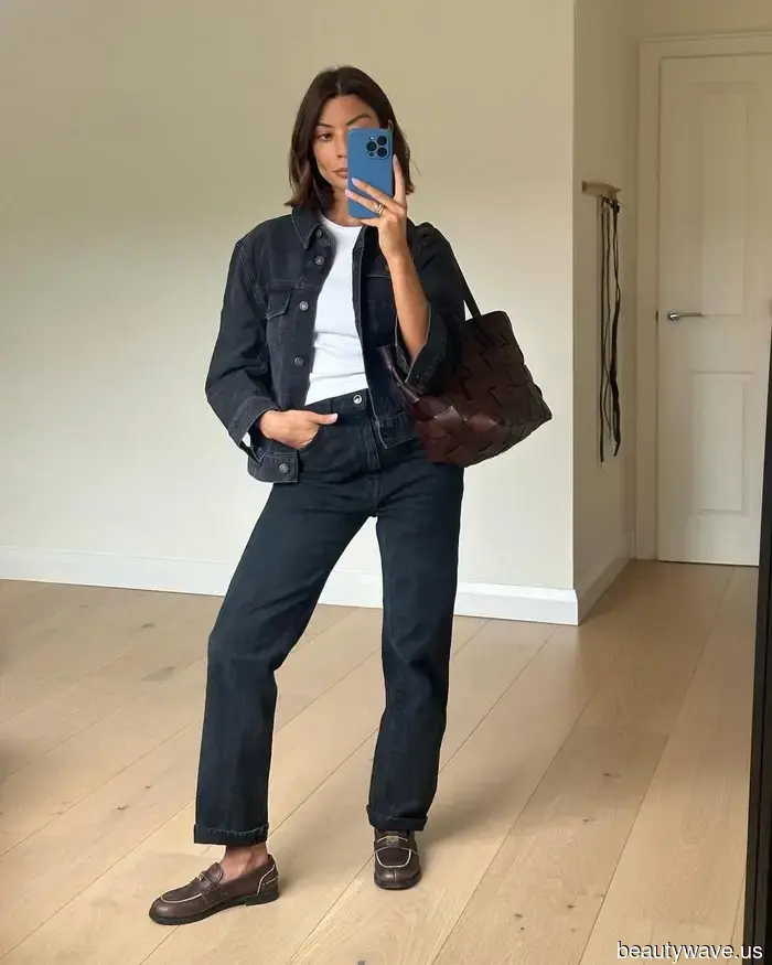 Not Ballet Flats, Not Sneakers—Everyone with Great Style is Currently Wearing These Shoes with Jeans.