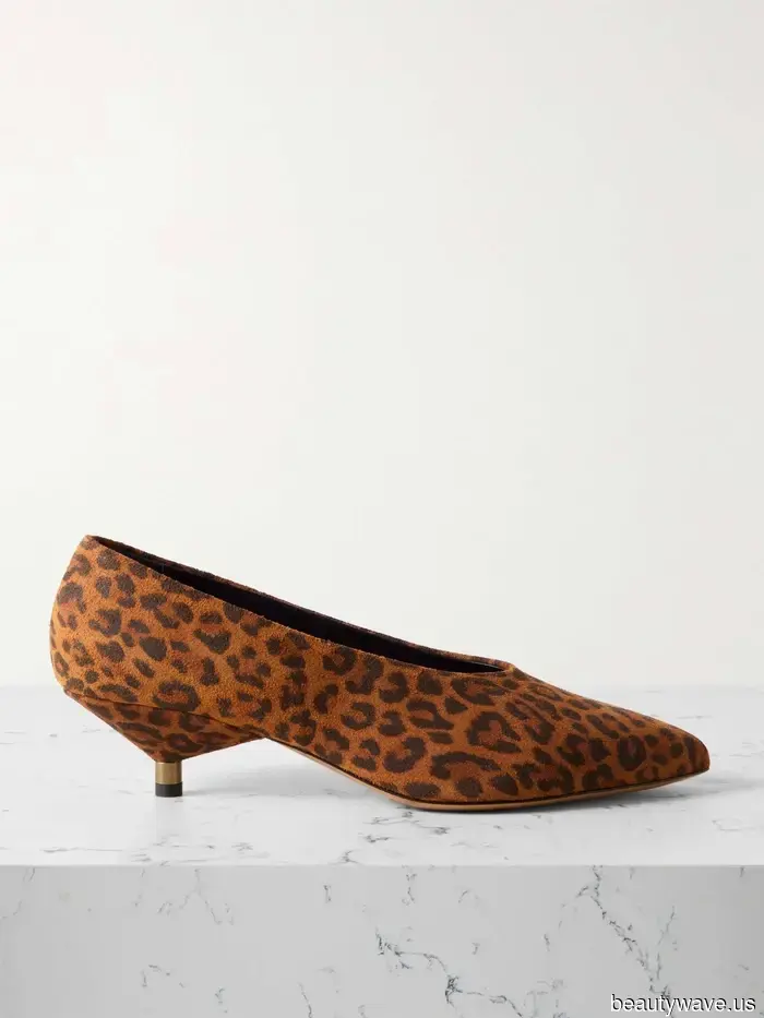 Sag Auf Wiedersehen zu Kitten Heels&mdash;Dieser noch kürzere Schuh taucht plötzlich in jedem Modebewussten Kleiderschrank auf.