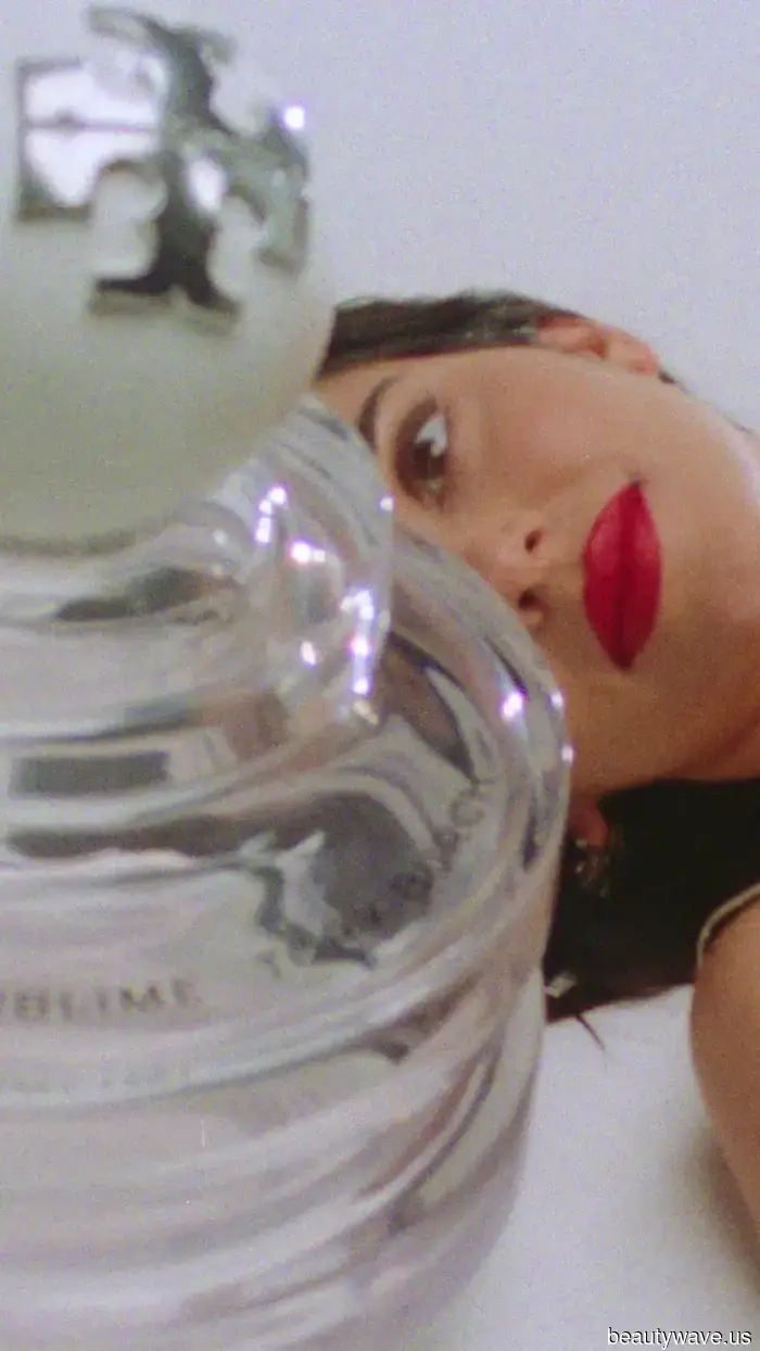 Kendall Jenner über Parfümschichtung, Duftassoziationen und ihre alltägliche Designerwahl