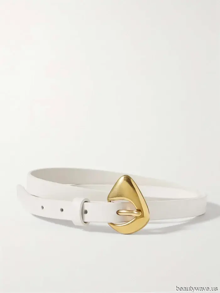 La regola "Niente bianco dopo il Labor Day" è superata&mdash;questi outfit chic sono di tendenza