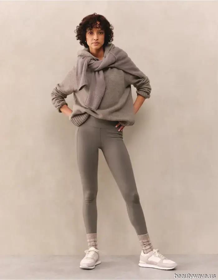 Spiacente, leggings neri e marroni&mdash;gli esperti di stile si alleneranno in questa combinazione di colori di tendenza nel 2026