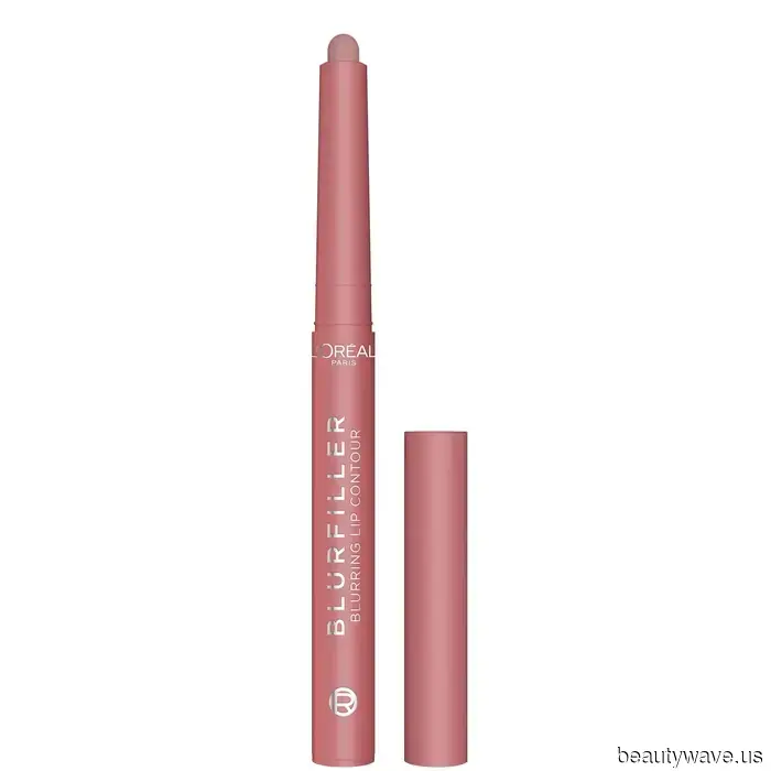 Try This Easy Lip Liner Method for Achieving Fuller Lips.