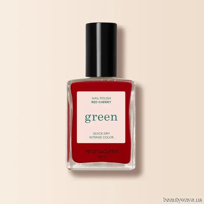 Dua Lipa lo inició, pero ahora personas elegantes en todas partes están adoptando estas manicuras halo.