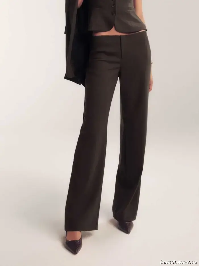 Featured in Paris: The Two Color Trends That Will Be Worn Together This Fall