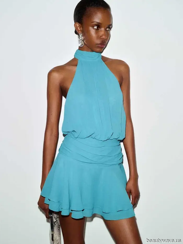 The Trendiest Girls Online Are Reviving This 2000s Summer Vibe