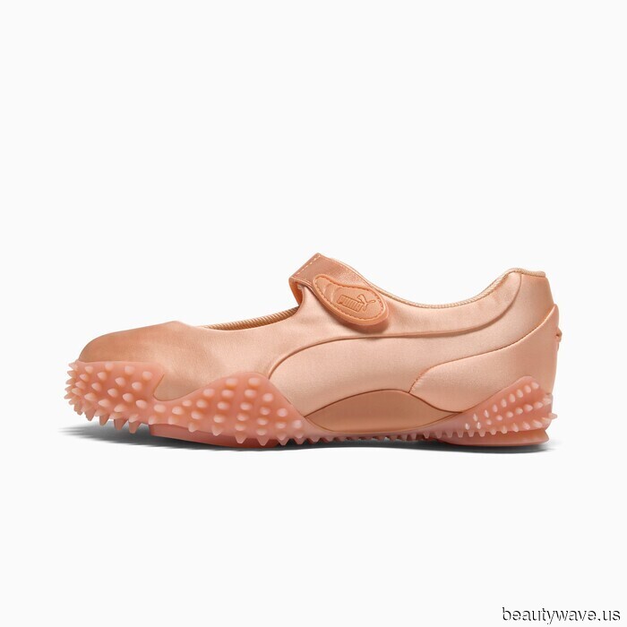 Gli odiatori di sneaker (compreso me stesso) hanno adorato questa carina tendenza delle scarpe, e il paio da $100 è finalmente tornato disponibile.