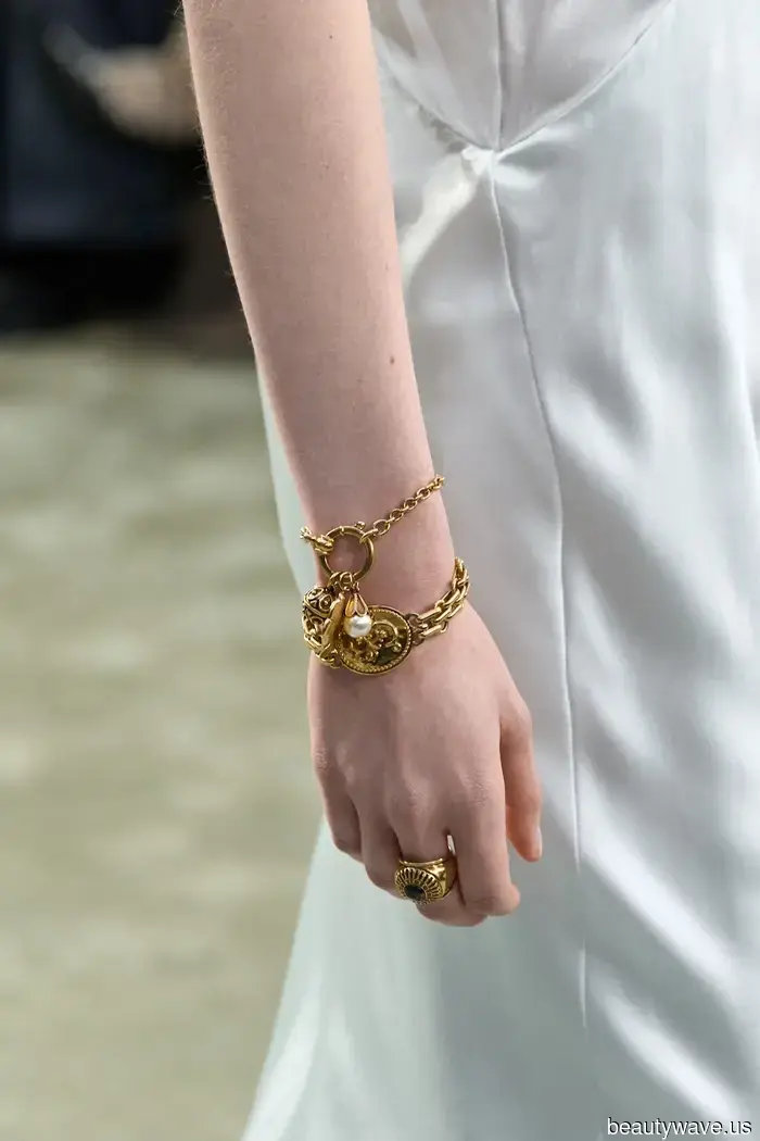 5 Exceedingly Stylish Jewelry Trends That Fashion Insiders Are Boldly Supporting for Autumn 2025