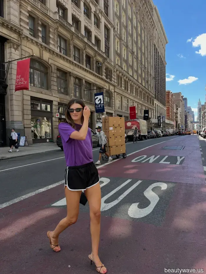 Seen in NYC—the Shorts Trend that It Girls are pairing with T-Shirts.