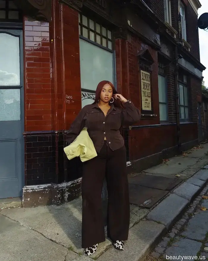 Out of nowhere, those with a keen sense of style are incorporating this shoe trend into their autumn outfits.