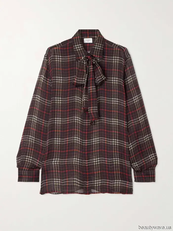 Gracias a las gemelas Olsen y a las It Girls europeas, de repente todos están comprando esta tendencia de camisetas de 30 años para el invierno.