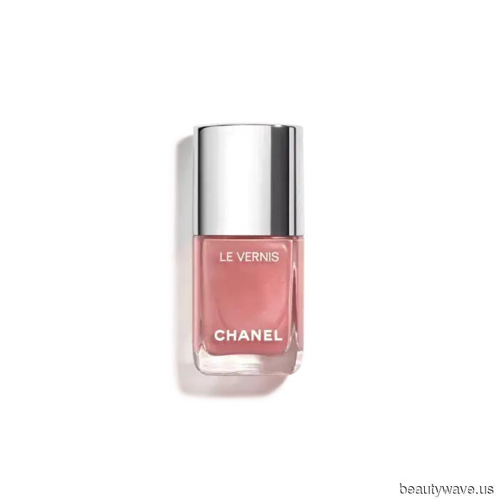 Step Aside, Milky Manicures—Here Are 19 More Intriguing Ways to Sport Glazed Nails in 2025.