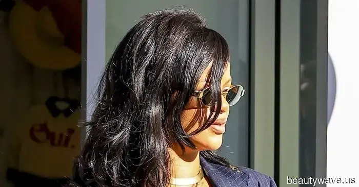 Don't overanalyze your next outfit—simply put on this basic piece to enhance your jeans.