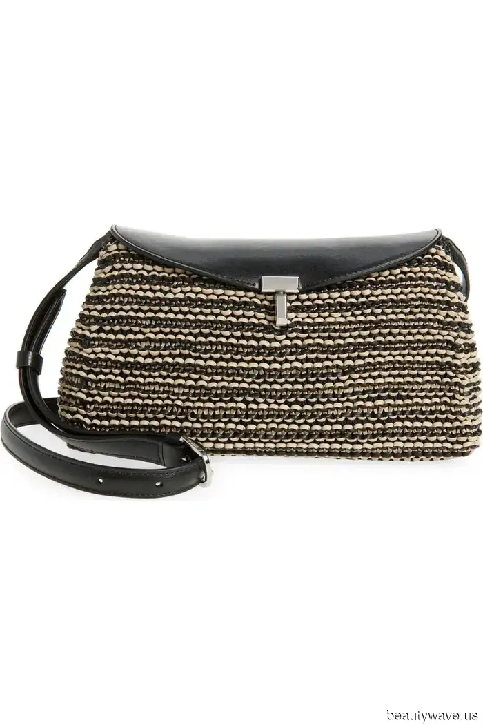 Put Down the Shoulder Bags—Fashion Enthusiasts Are Opting for This Trend to Achieve a More Stylish Look.
