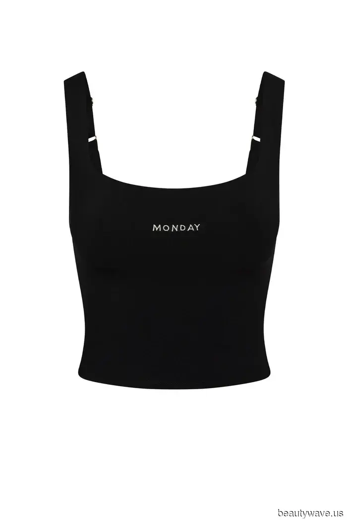 I'm a model who has traveled to more than 15 countries for work—let me introduce you to my airport outfit.