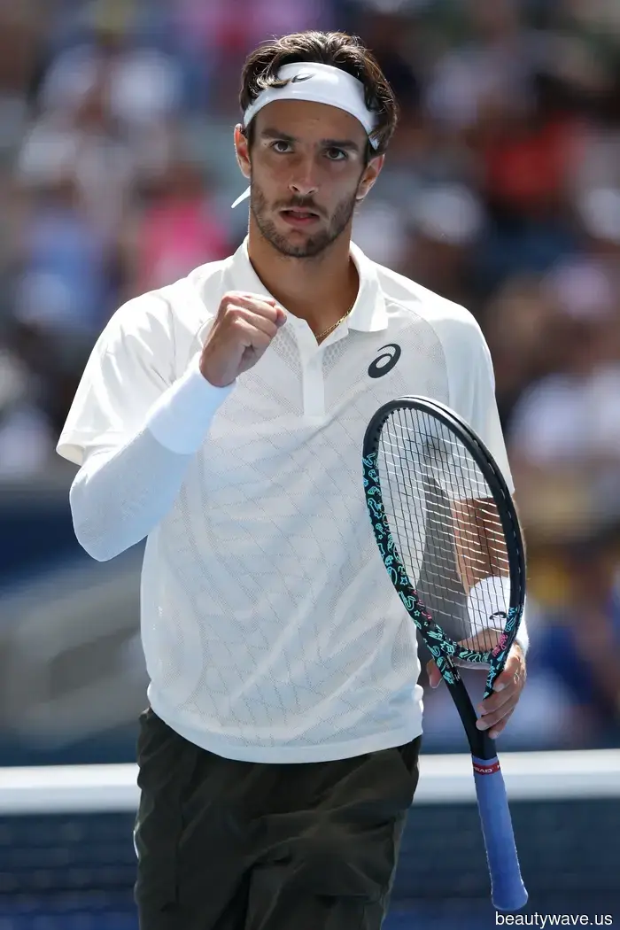 Lorenzo Musetti states that looking good truly enhances your performance.
