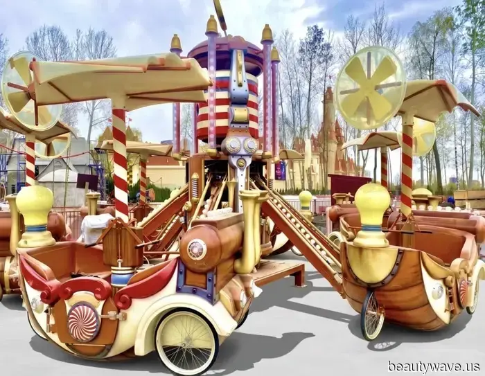 Time for shared adventures: "Dream Island" talked about family entertainment in the street part of the park.