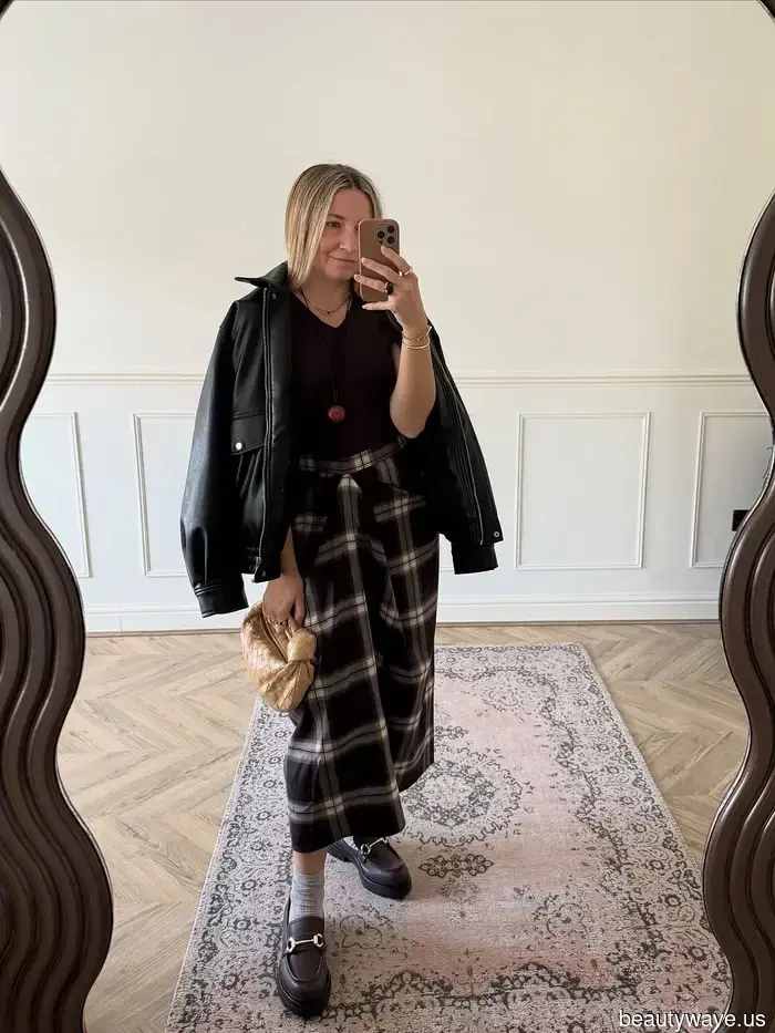 Si quieres lucir elegante y rica este invierno, asegúrate de tener esta tendencia de pantalones que no son de mezclilla.