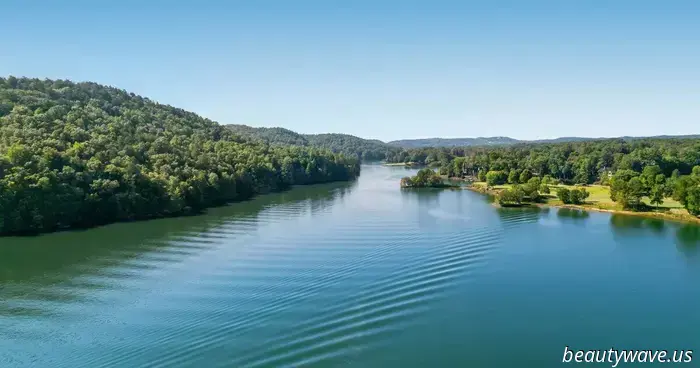 11 Lake Getaway Ideas That Are Even More Enjoyable Than the Beach