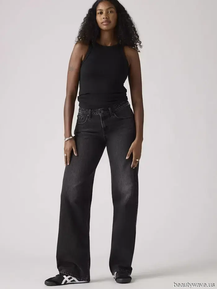 These items will elevate jeans and a tank top, making them appear luxurious rather than ordinary.