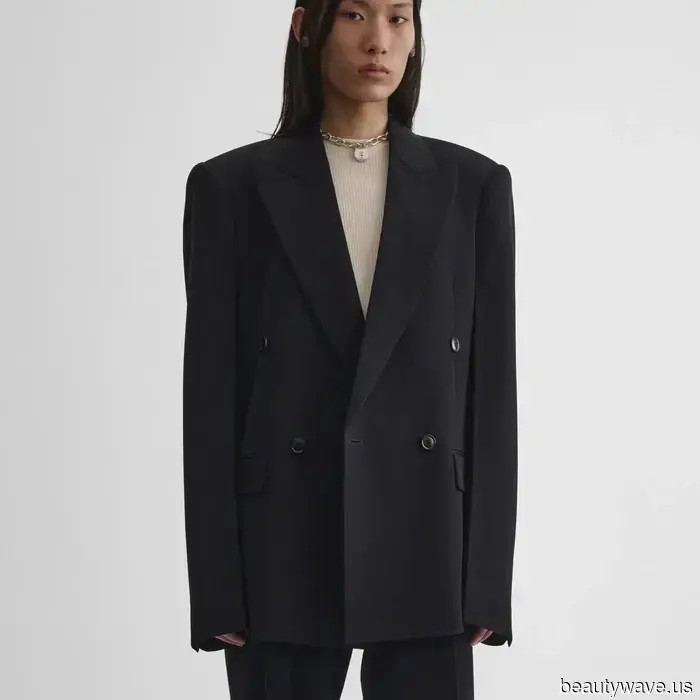 Dressing Up for Work Is Back in Style—Here’s Why Corporate Women Are the Most Inspiring Fashion Influencers of 2025