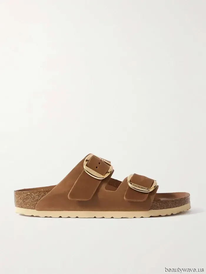 Vergiss Flip-Flops&mdash;NYCs schickste Millennials tragen diesen veralteten Sandalentrend mit Hosen.