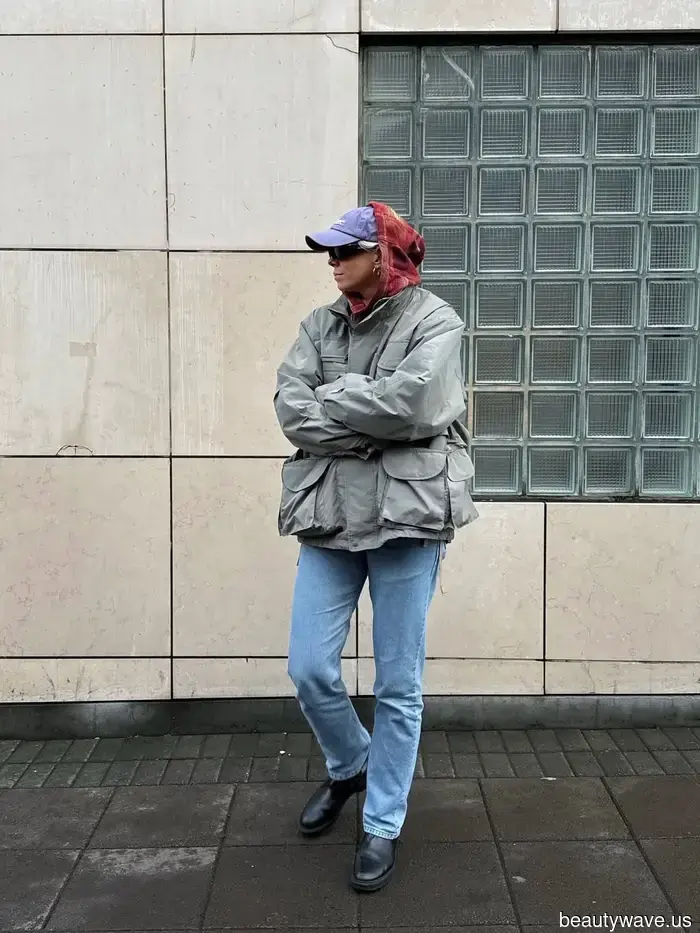 Khaki wird einer der größten Farbtrends 2026 sein&mdash;5 elegante Farbtöne, die perfekt dazu passen