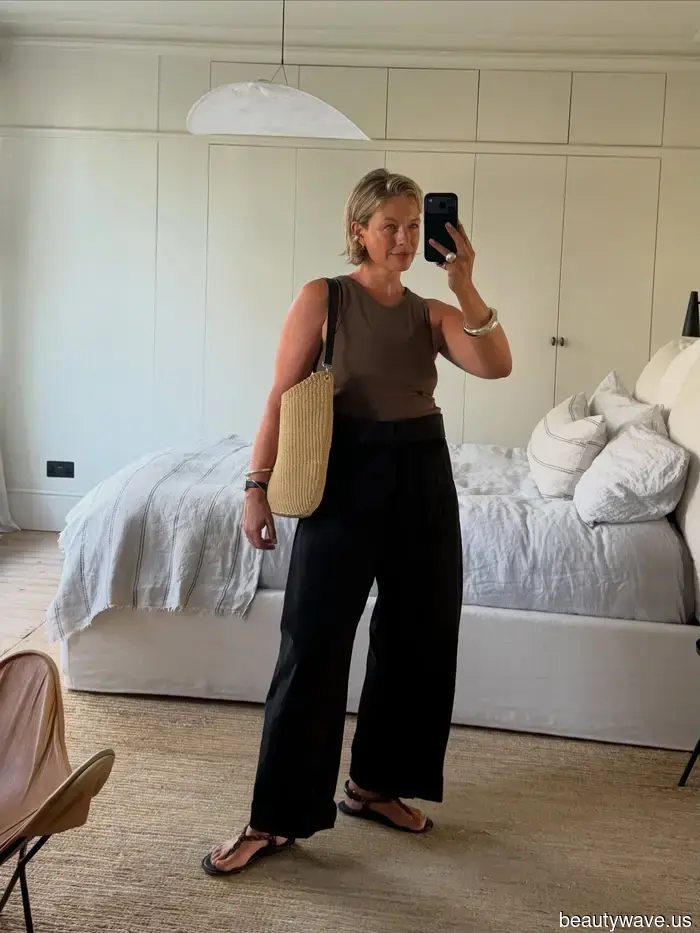 Don’t let flip-flops know, but they’re beginning to feel rather "repetitive"—I’m opting for these 6 summer styles instead…