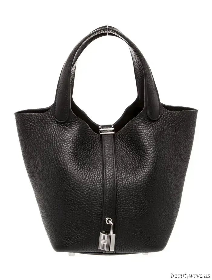 Новая сумка Сары Снук — совсем как у Шив Рой, если бы она переехала в Лос-Анджелес и завела Substack.