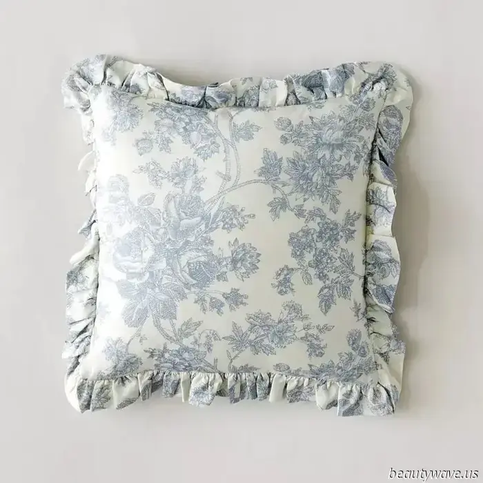 This popular decorating style is the look you’ll want to emulate all spring and summer.